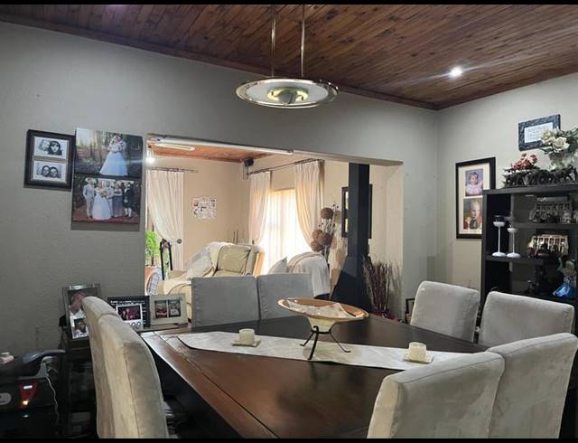 4 BEDROOM HOUSE FOR SALE IN SUNWARD PARK